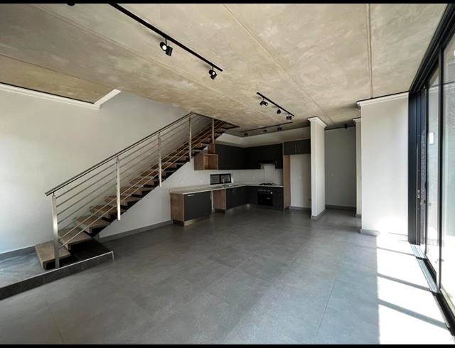 3 BEDROOM PROPERTY TO RENT IN MENLO PARK